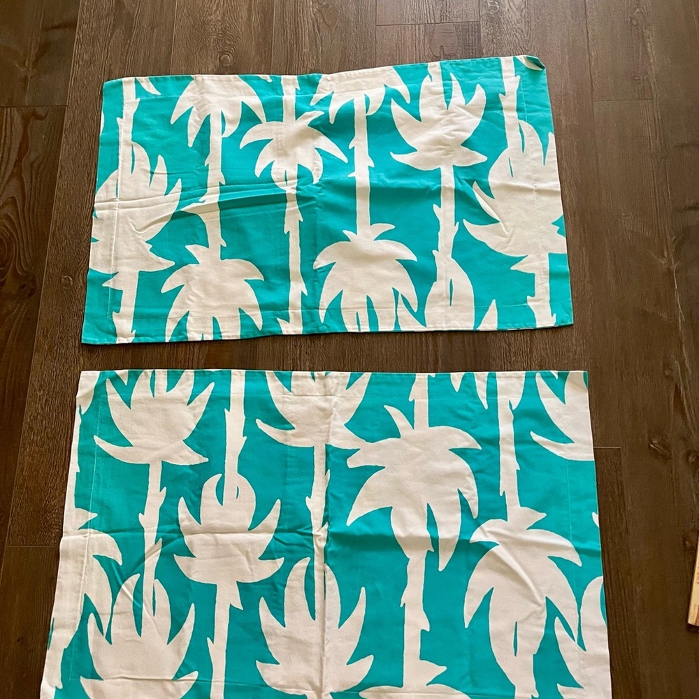 Tropical Palm Tree Print pillow cases 20/35 inches - Picture 2 of 7